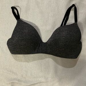 SOLD Victoria's Secret’s T-shirt Lightly Lined Wireless Charcoal Gray Bra